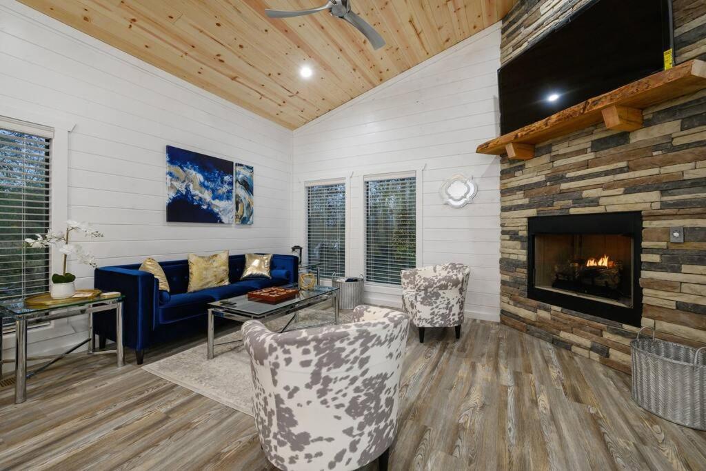 Diamond Cabin W/ Jet Shower & Secluded Back Deck! Броукън Боу Екстериор снимка