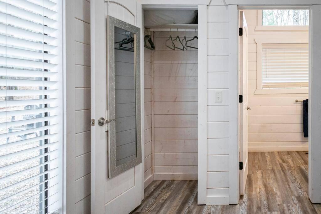 Diamond Cabin W/ Jet Shower & Secluded Back Deck! Броукън Боу Екстериор снимка
